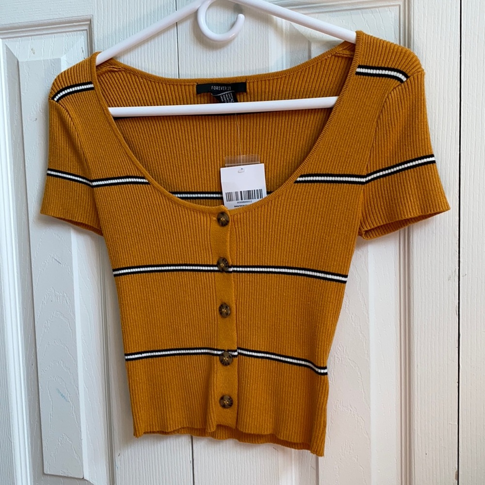 stripped ribbed crop top